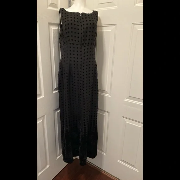 Donna Morgan Black Textured Maxi Dress - Picture 2 of 16
